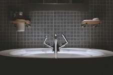 bathroom-690774_1280.jpg